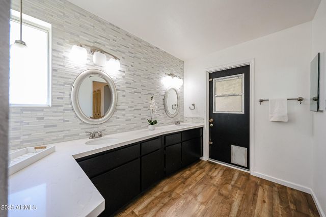 4135 W BERYL Avenue, Phoenix, AZ 85051
