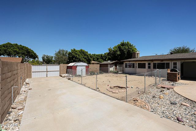 4135 W BERYL Avenue, Phoenix, AZ 85051