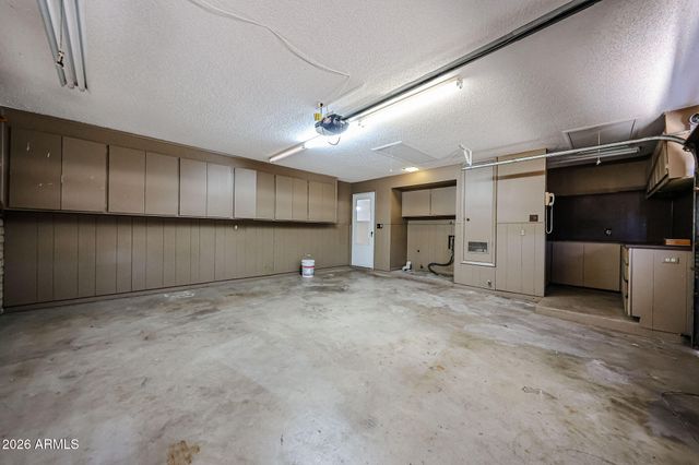 4135 W BERYL Avenue, Phoenix, AZ 85051