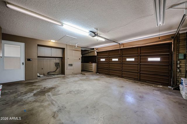 4135 W BERYL Avenue, Phoenix, AZ 85051