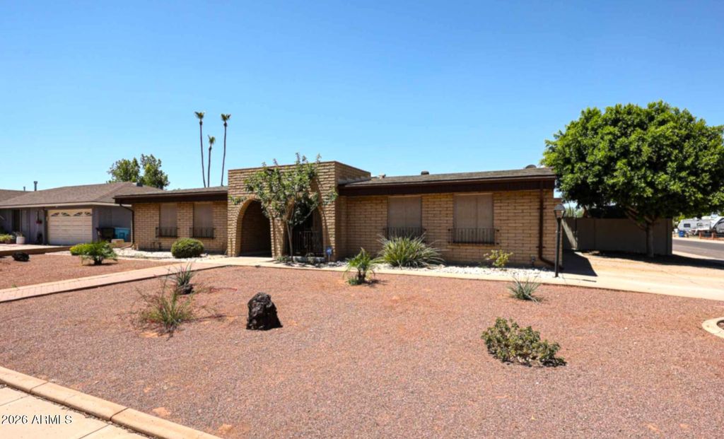 4135 W BERYL Avenue, Phoenix, AZ 85051