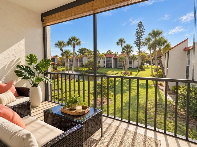 3221 BENEVA ROAD 204, Sarasota, FL 34232