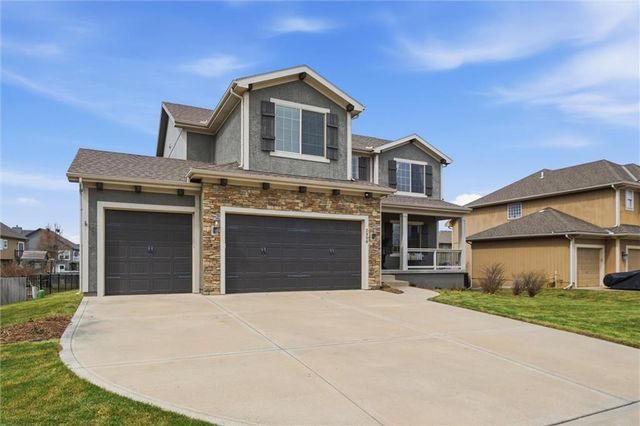 2308 W Piatt Lane, Olathe, KS 66061