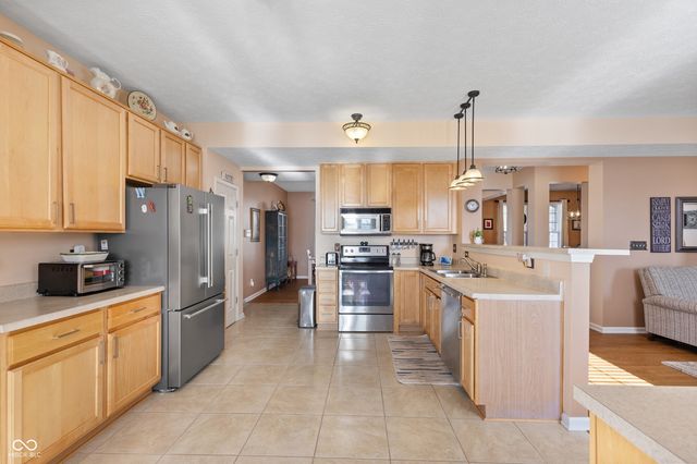 8385 Belmont Drive, Avon, IN 46123