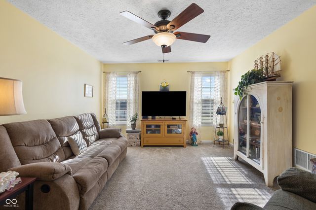 8385 Belmont Drive, Avon, IN 46123