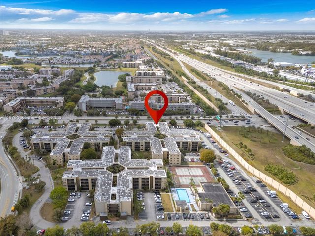 8615 NW 8th St 421, Miami, FL 33126