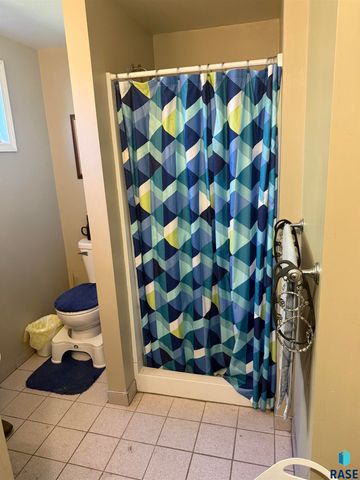 617 S Walts Ave Avenue, Sioux Falls, SD 57104