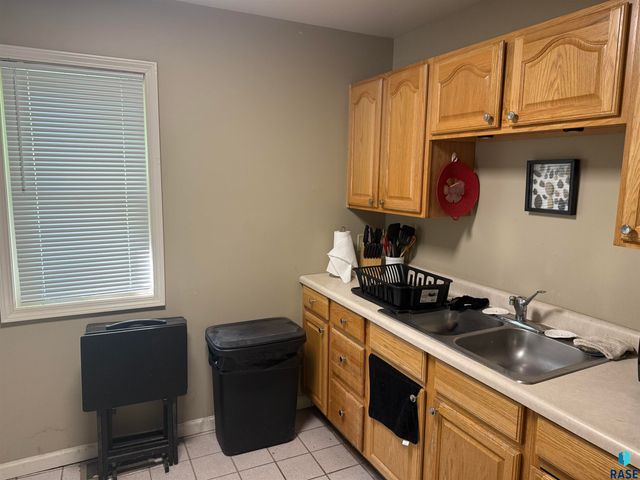 617 S Walts Ave Avenue, Sioux Falls, SD 57104