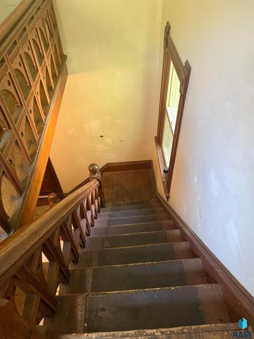 617 S Walts Ave Avenue, Sioux Falls, SD 57104