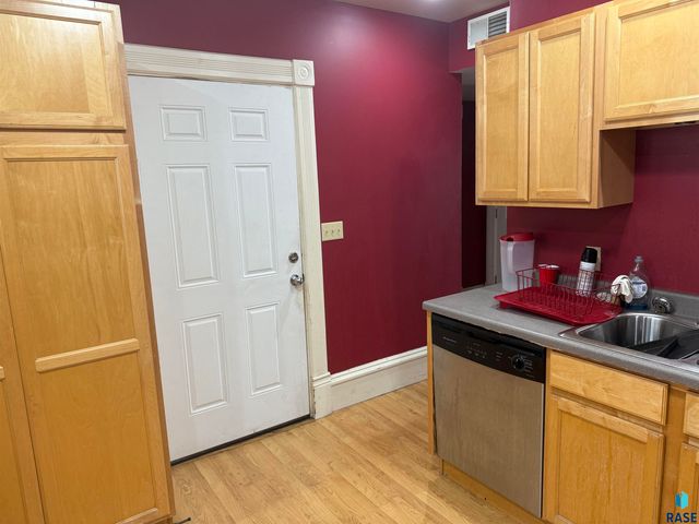 617 S Walts Ave Avenue, Sioux Falls, SD 57104