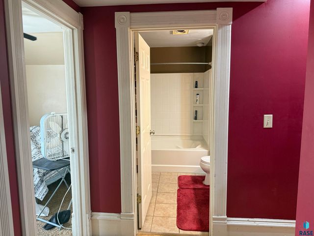 617 S Walts Ave Avenue, Sioux Falls, SD 57104