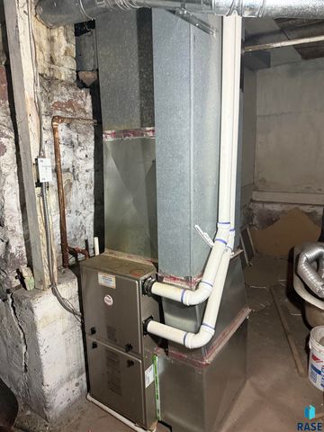 617 S Walts Ave Avenue, Sioux Falls, SD 57104