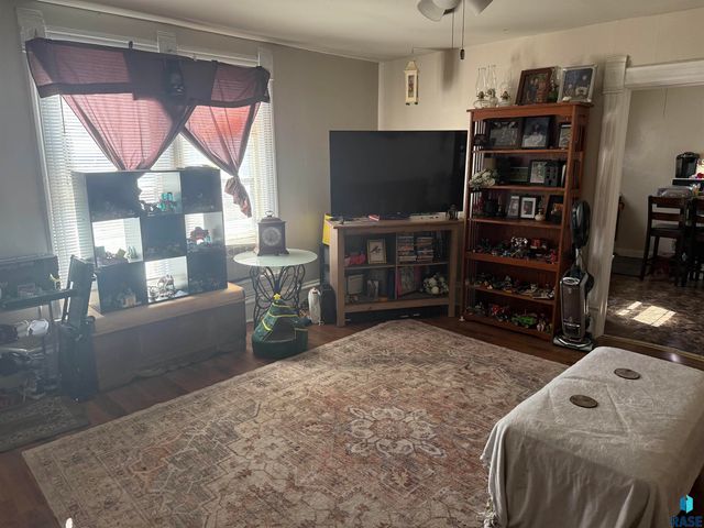 617 S Walts Ave Avenue, Sioux Falls, SD 57104