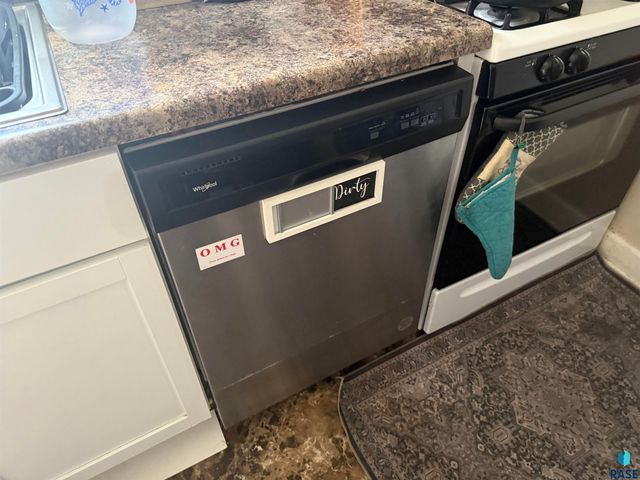 617 S Walts Ave Avenue, Sioux Falls, SD 57104