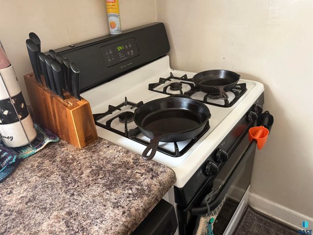 617 S Walts Ave Avenue, Sioux Falls, SD 57104