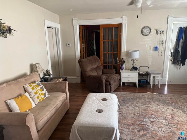 617 S Walts Ave Avenue, Sioux Falls, SD 57104