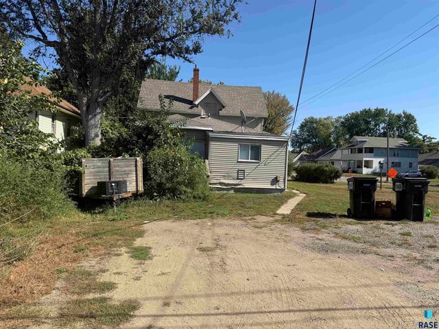 617 S Walts Ave Avenue, Sioux Falls, SD 57104
