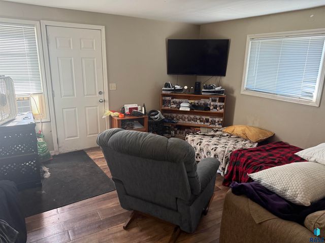 617 S Walts Ave Avenue, Sioux Falls, SD 57104