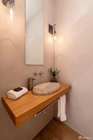 1281 Greenwich Street, San Francisco, CA 94109