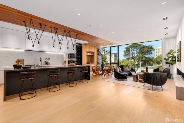 1281 Greenwich Street, San Francisco, CA 94109