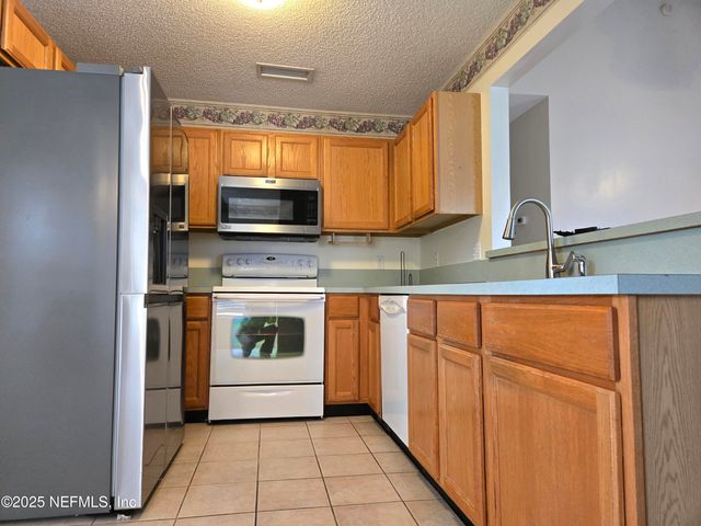 1528 BEECHER Lane, Orange Park, FL 32073