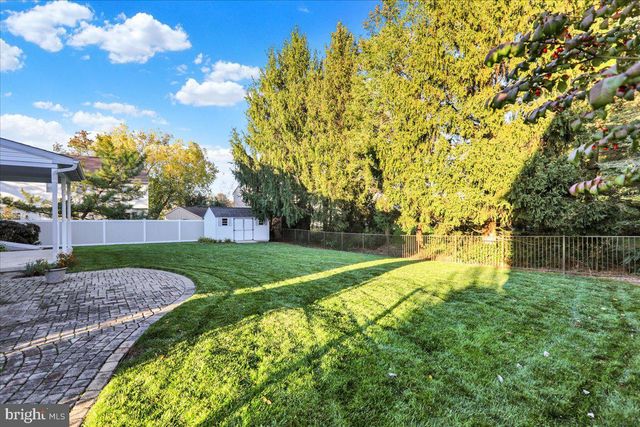 512 THOMAS PL, Reading, PA 19608