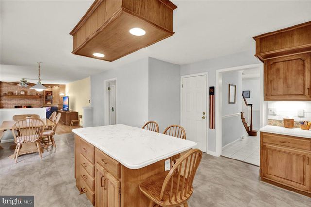 512 THOMAS PL, Reading, PA 19608