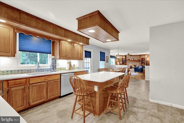 512 THOMAS PL, Reading, PA 19608
