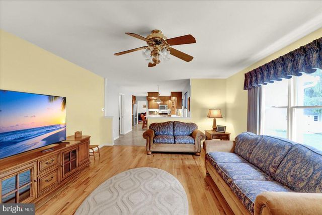 512 THOMAS PL, Reading, PA 19608