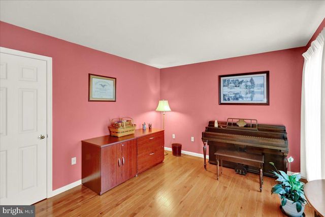 512 THOMAS PL, Reading, PA 19608