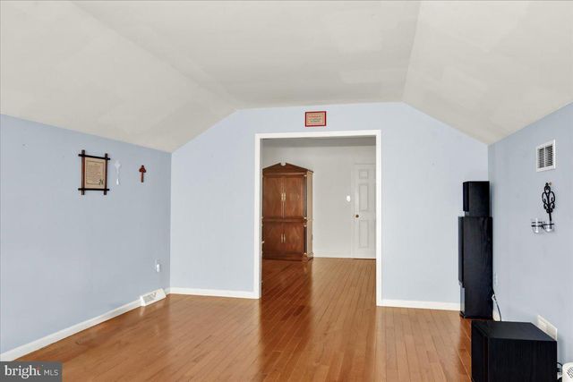 512 THOMAS PL, Reading, PA 19608