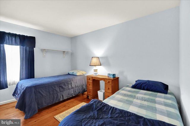512 THOMAS PL, Reading, PA 19608