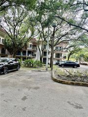 4725 SW 62nd Ave 104, Davie, FL 33314