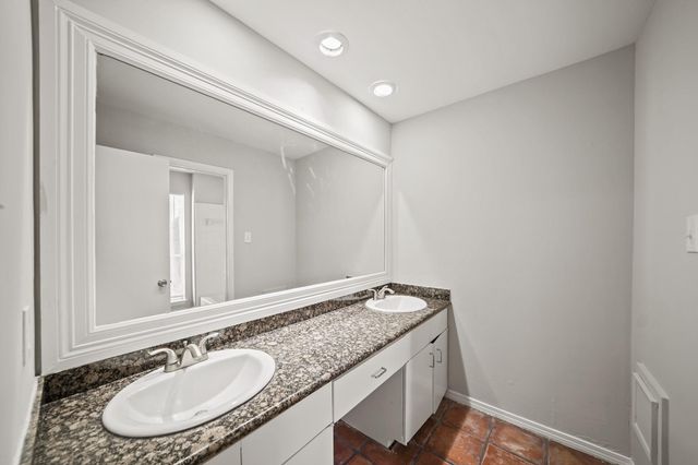 4343 Willow Beach Drive, Houston, TX 77072