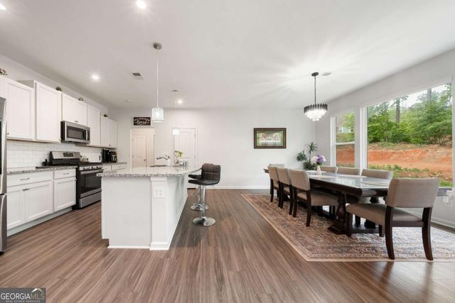 8175 Scenic Ridge Way, Ball Ground, GA 30107