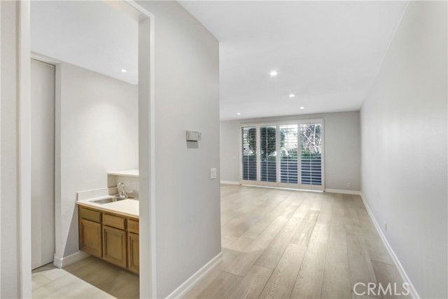 4949 Genesta 104, Encino (los Angeles), CA 91316