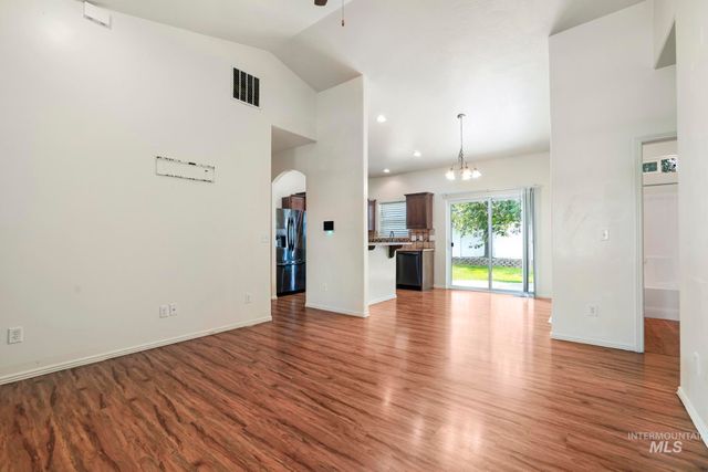 786 Parkwood Dr., Twin Falls, ID 83301