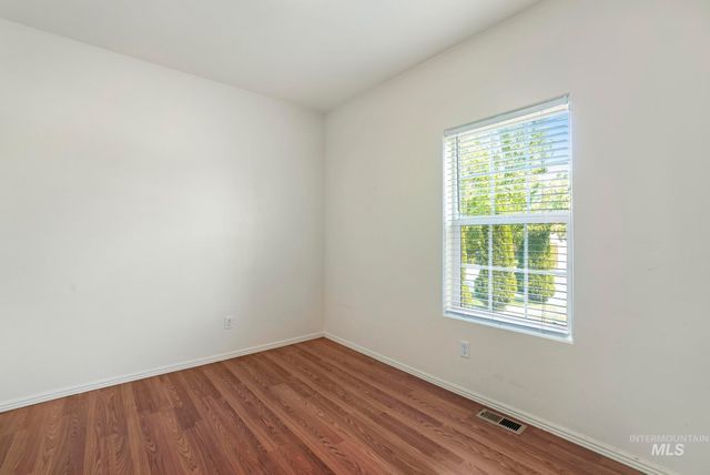 786 Parkwood Dr., Twin Falls, ID 83301