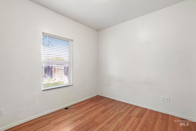 786 Parkwood Dr., Twin Falls, ID 83301