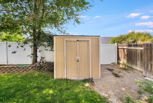 786 Parkwood Dr., Twin Falls, ID 83301