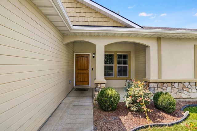 786 Parkwood Dr., Twin Falls, ID 83301