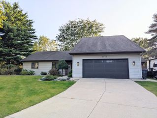 5322 Lynhill Street, Portage City, MI 49024