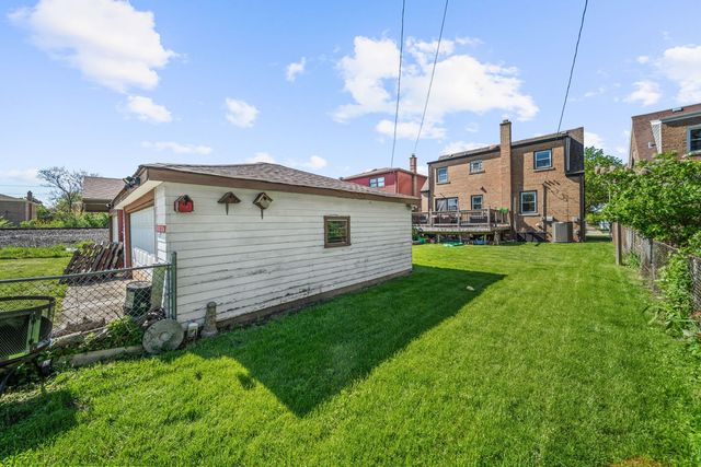 2961 W 97th Street, Evergreen Park, IL 60805