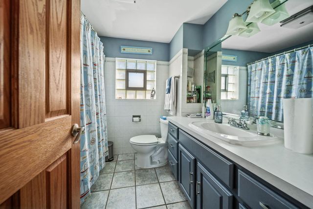 2961 W 97th Street, Evergreen Park, IL 60805