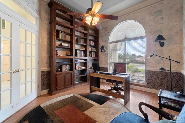 6052 Firefly Dr, Pensacola, FL 32507