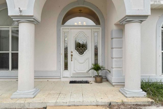 6052 Firefly Dr, Pensacola, FL 32507