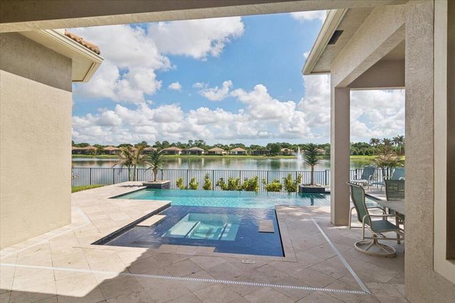17120 SW Ambrose Way, Port St. Lucie, FL 34986