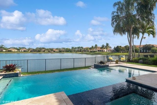 17120 SW Ambrose Way, Port St. Lucie, FL 34986