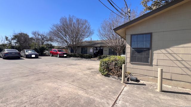 7137 W Military, San Antonio, TX 78227