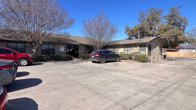 7137 W Military, San Antonio, TX 78227